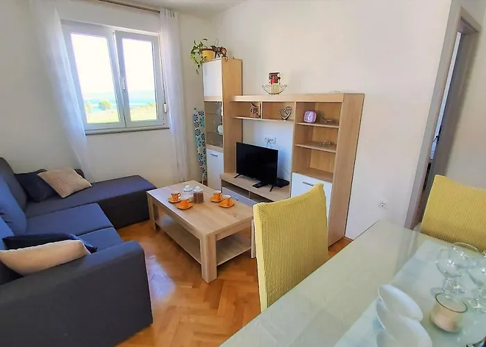 Ribnjak 10 * Omiš