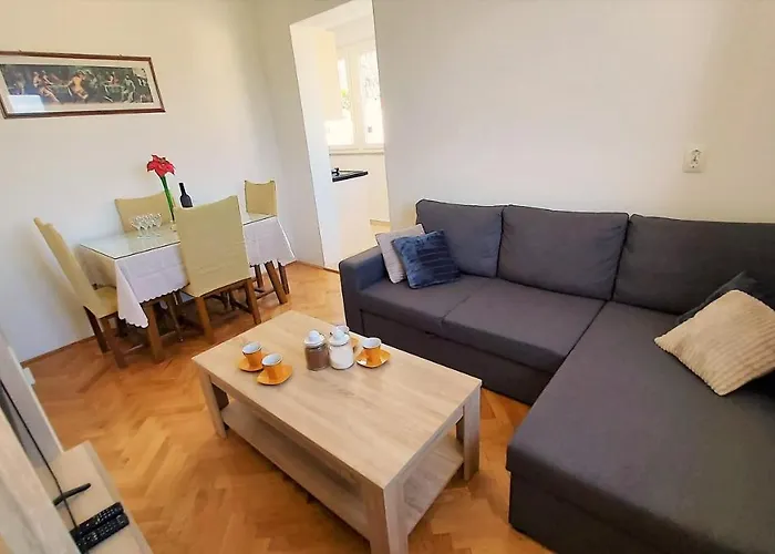 Ribnjak 10 Omiš